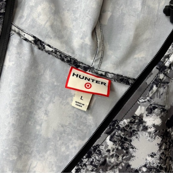 Hunter rain jacket size L - Picture 3 of 3